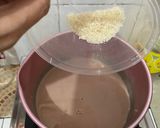 Foto langkah ke 2 dari resep Susu Cokelat Jahe Kayu Manis.