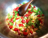 Foto del paso 2 de la receta: Sopa de bacalao, chirlas y judías planas al aroma de lovage