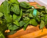 A picture of step 1 of Mint lemonade.