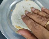 A picture of step 4 of Ulta Vada pav.