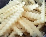 صورة لخطوة 1 من وصفة بطاطا مقرمشه (مضمونه ١٠٠%)🥔🥔