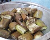 Foto langkah ke 2 dari resep Terong Kukus Lada Hitam 🍆.