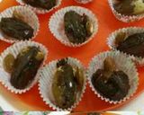 A picture of step 1 of Chocolate and Fresh Cream stuffed Dates.