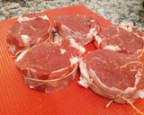 Foto del paso 1 de la receta: Postas de lomo a la pimienta