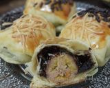 Foto langkah ke 7 dari resep Bolen Pisang Cokelat Keju.