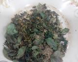 A picture of step 2 of Mix herbs.