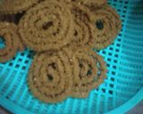 A picture of step 3 of Chakli.