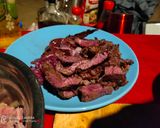 รูปขั้นตอนการทำที่ 1 ของ ย่างเนื้อวัวสไตล์แคมป์คนงาน