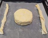 Camembert levelestésztába és feketeerdő sonkába bugyolálva recept fázis 1 fotója