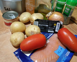 Foto del paso 1 de la receta: Ensalada tibia de salmón y anchoa