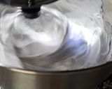 Foto del paso 3 de la receta: Merengue para decoración de Muffins sin Gluten