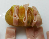 Foto del paso 4 de la receta: Mini patatas de jamón y queso