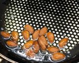 A picture of step 1 of Dhania panjiri.
