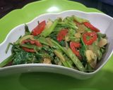 Foto langkah ke 4 dari resep Tumis Kangkung Enak dan Simpel.