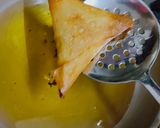 A picture of step 6 of Chicken Samosas.