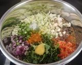 A picture of step 4 of Vegetable Daliya khichdi.