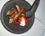 Foto langkah ke 3 dari resep Sambal Mangut (Ikan Asap).