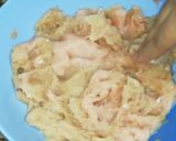 A picture of step 1 of Chicken cheese kabab.
