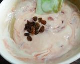 A picture of step 4 of Watermelon jam ice cream.