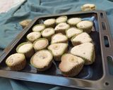 A picture of step 4 of Banana cupcakes.