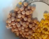 A picture of step 1 of Beans salad.