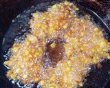 Foto langkah ke 5 dari resep Dargung Sat Set (Dadar Jagung 5 menit).