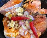 Hình bước làm 1 của món Cá bông lau kho thịt