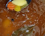 Zupa buraczkowa z ziemniakami i kaszą jęczmienną krok przepisu 2 zdjęcie