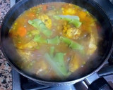 Foto del paso 9 de la receta: Pollo a la jardinera con tronchos de brócoli, en salsa de curry