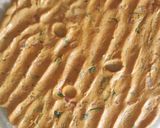 A picture of step 4 of Onion Thalipeeth.
