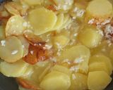 Foto del paso 4 de la receta: Conejo y patatas al ajillo