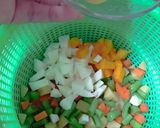 Foto langkah ke 2 dari resep Huzarensla (Salad Khas Belanda).