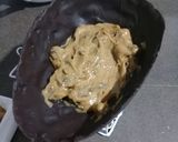 Foto del paso 1 de la receta: Huevo relleno de chocotorta