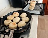 Foto langkah ke 5 dari resep English muffins dg ragi alami (sourdough starter).