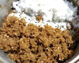 Foto langkah ke 2 dari resep Cassava rice sugar palm with gratet coconut(Tiwul).