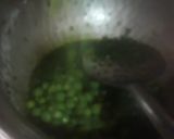 A picture of step 3 of Green peas pulav.