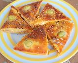 صورة لخطوة 3 من وصفة مملحات على شكل مثلث وبحشوة لذيذة جداً 😋😋