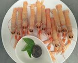 Foto del passaggio 1 della ricetta Tagliolini al crudo di scampi e tartufo nero