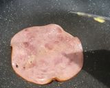 Foto langkah ke 2 dari resep Korean Street Food Sandwich.