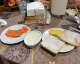 Foto del paso 6 de la receta: Sándwich de tortilla, queso crema y salmón ahumado