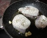 Foto del paso 1 de la receta: Merluza con guisantes