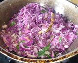 பர்ப்பிள் முட்டைகோஸ் கலர்ஃபுல் பொரியல் (Purple muttaikosh colorful poriyal Recipe in Tamil) ரெசிபி ஸ்டேப் 5 புகைப்படம்