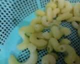 A picture of step 1 of Macroni pakora.