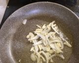 Gambar langkah 1 resipi Sotong Goreng Kunyit.