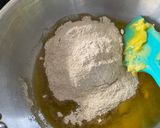 A picture of step 2 of Kada prashad (wholewheat flour halwa).