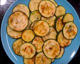 Foto del paso 1 de la receta: Ensalada de calabacín, mango y queso de cabra