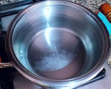 Foto del paso 2 de la receta: Revuelto sin huevos de acelgas tiernas, puerros y berenjenas