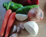 Foto del paso 1 de la receta: Guisado con morchellas 🍄🍄🍖🍅🍷