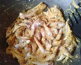 Foto langkah ke 6 dari resep Teri Basah Bumbu Kuning.
