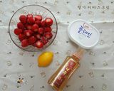 Hình bước làm 1 của món Kem Dâu Tây 딸기 아이스크림